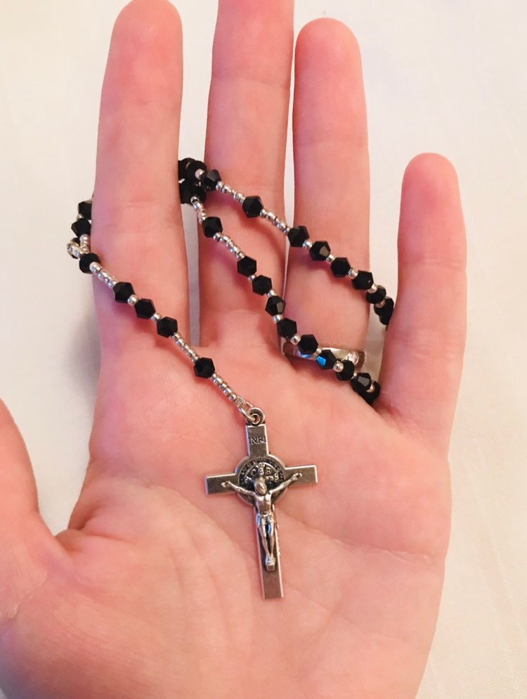 st. Benedikt Rosenkranz - Silber Und Schwarz Taschenrosenkranz, Traditioneller Perfekt Für Einen Herrenrosenkranz von HolyTraditions