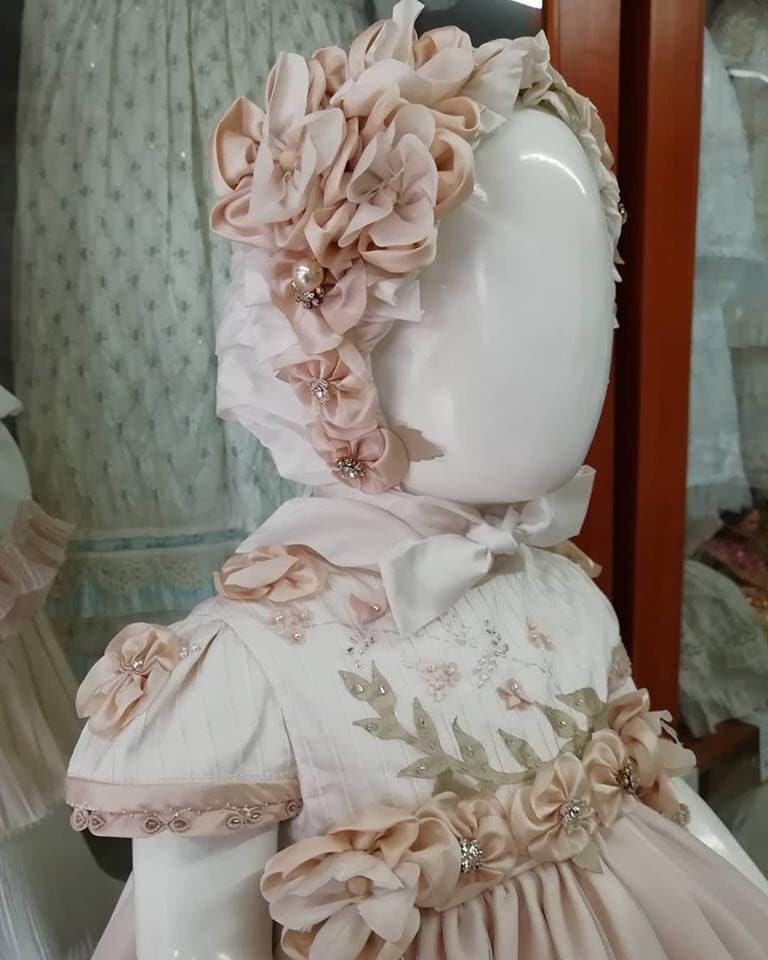Super Lange Taufe Kleid, Prinzessin Kleid Für Mädchen, Seide Rosa Feine von HolyandCuteBoutique