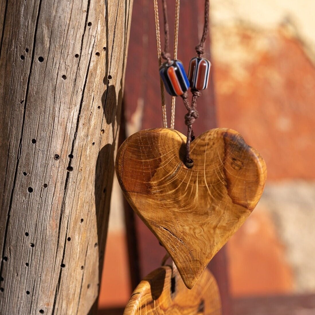 Kette Mit Holzherz, Eichenholz, Glasperlen, Lederband von HolzartikelVonJana