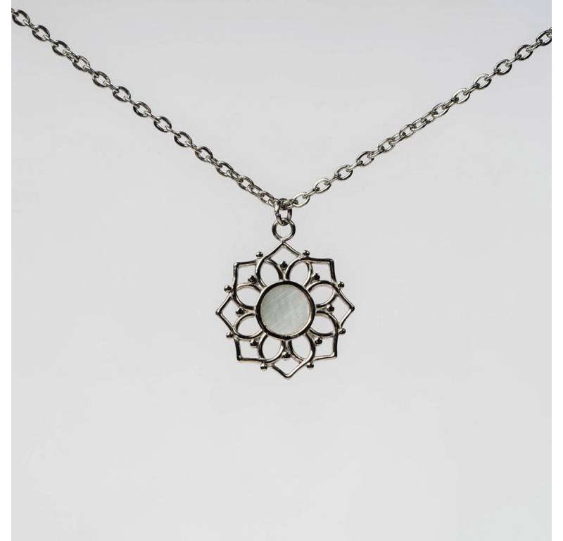 Holzkern Kette mit Anhänger Halskette mit weißem Perlmutt Anhänger - Holzkern Modell: Jewelry von Holzkern