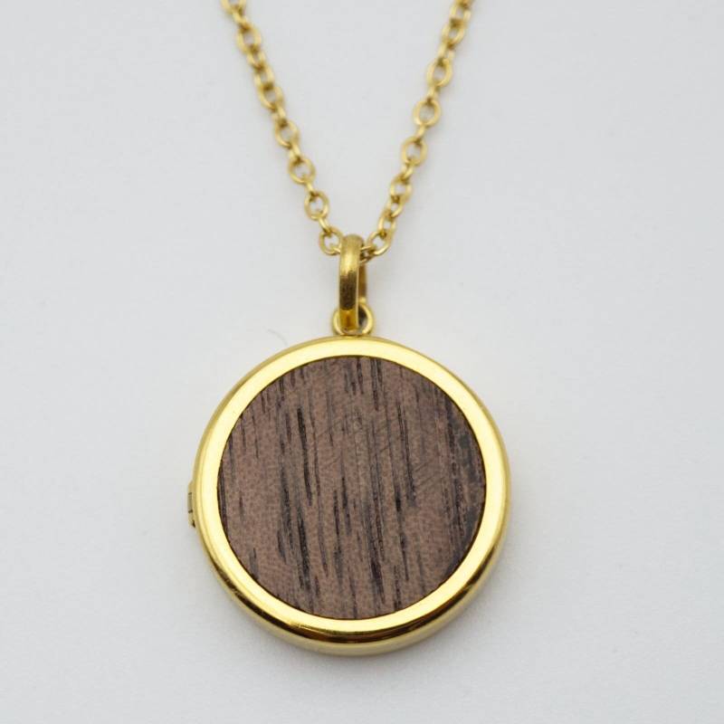 Holz-Medaillon Rund Mit Gravur Und Foto Zum Öffnen. Halskette 45+5 cm, Gold Walnuss Holz-Medaillon Rund Mit Gravur Und Foto Zum Öffnen. Halskette 45+5 cm, Gold Walnuss von Holzklopfen