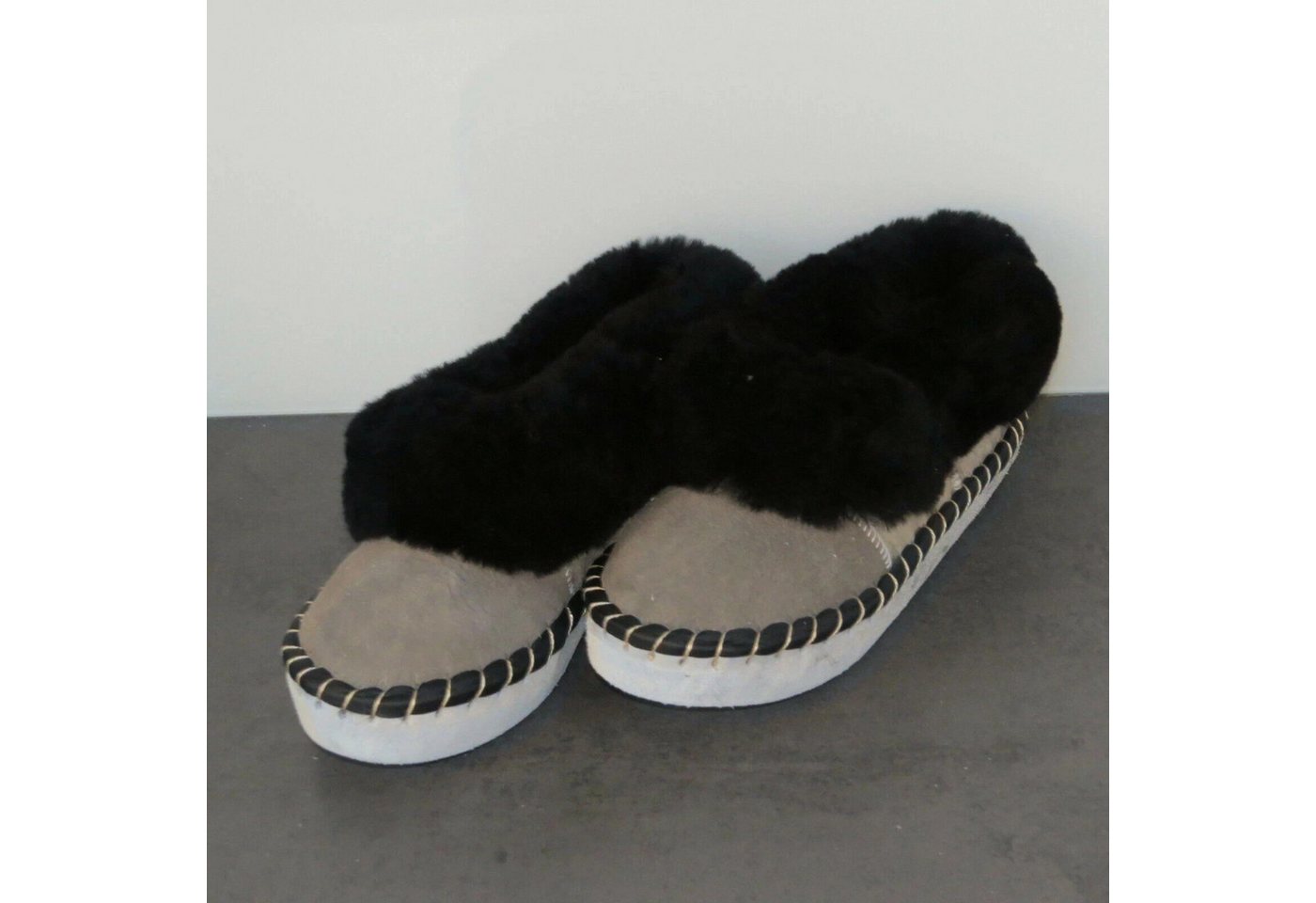 Holzprodukte Herren Hausschuhe Lammfell Pantoffeln Hüttenschuhe Ledersohle Winter Hausschuh warm von Holzprodukte