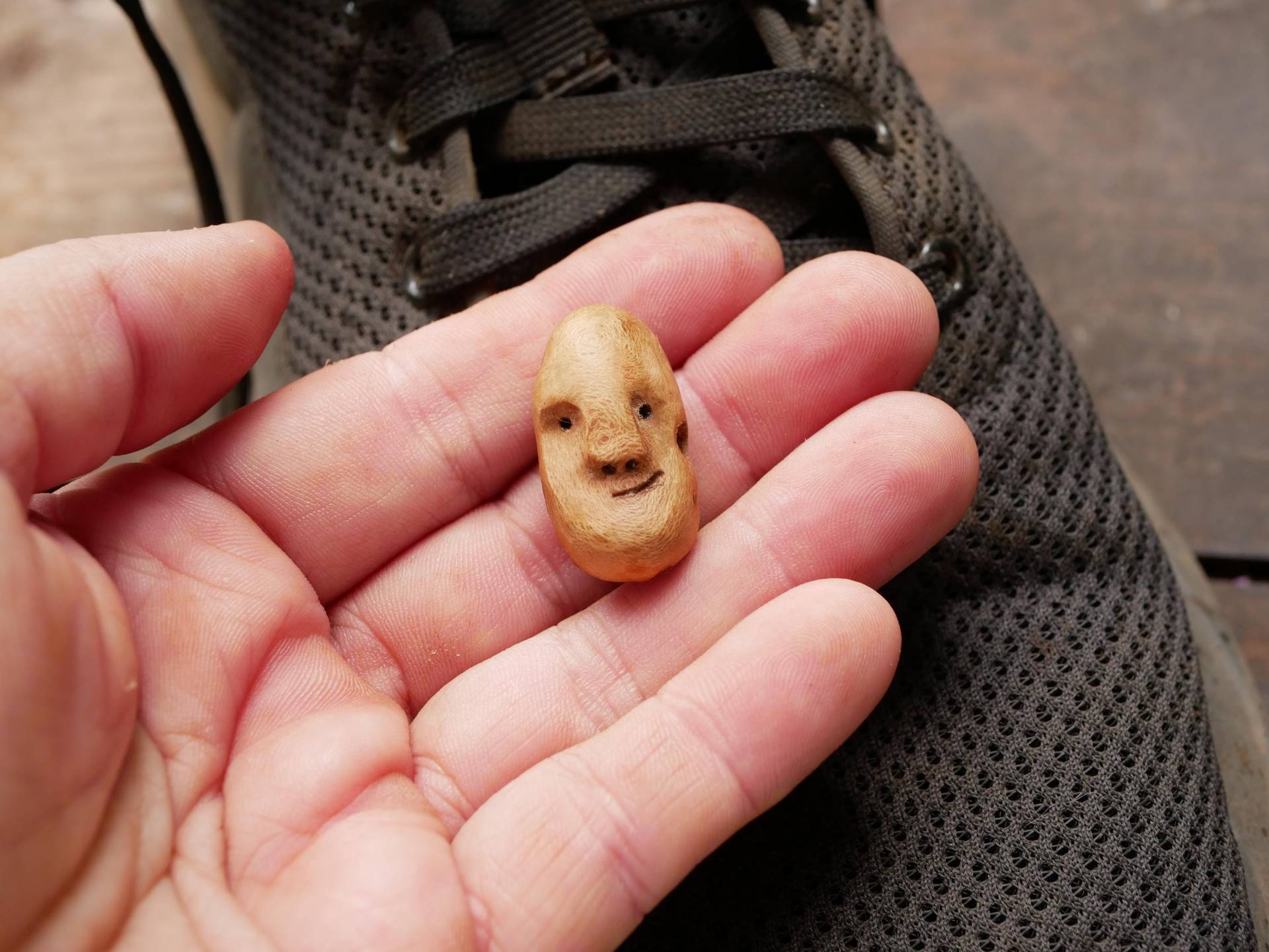 Schuhschmuck, Schuhperle, Wichtel, Baumperle, Baumperlen, Geschenkidee, Geschenk Für Kinder, Frauen Schuhschmuck, Schuhperle, Wichtel, Baumperle, Baumperlen, Geschenkidee, Geschenk Für Kinder, Frauen von Holzschmiedin