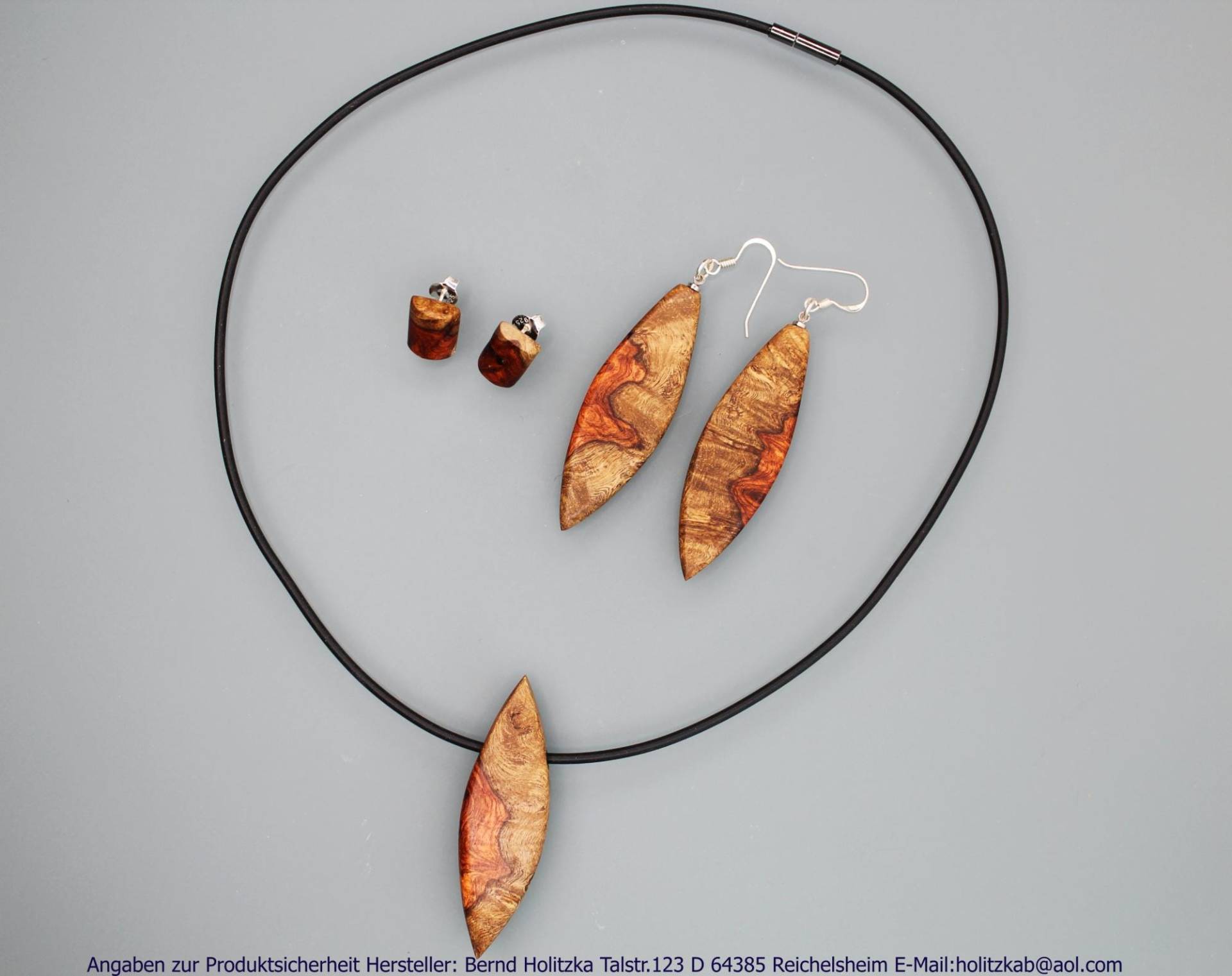 Holzschmuck Hals, Und Ohrschmuck Set von Holzschmuckunikate