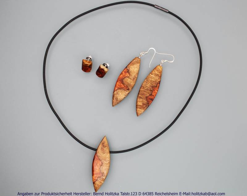 Holzschmuck Hals, Und Ohrschmuck Set von Holzschmuckunikate