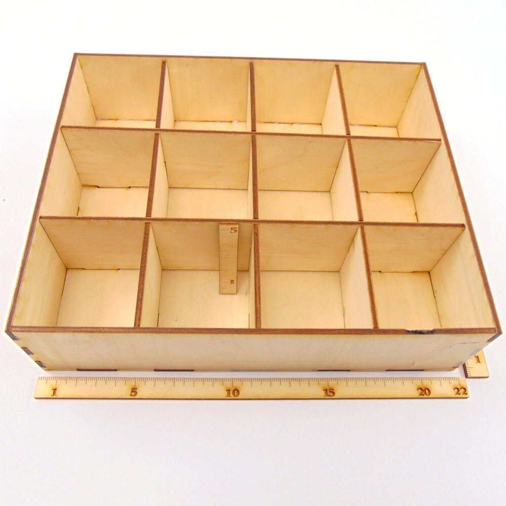 Kiste Aus Holz 12 Fächer 22 cm Lang 5 Hoch Perlen Kiste, Kleinteile Sammeln, Schmuck Kiste Aus Holz 12 Fächer 22 cm Lang 5 Hoch Perlen Kiste, Kleinteile Sammeln, Schmuck von HolzteilchenDIY