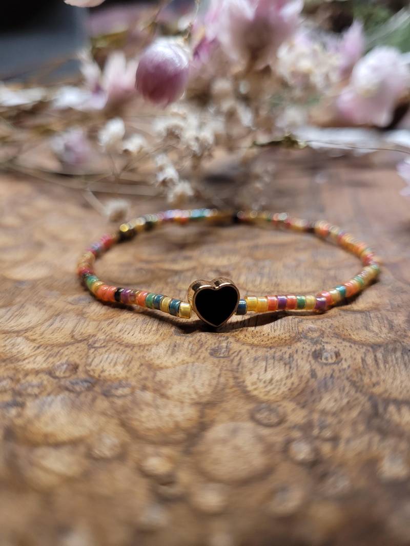 Buntes Armband Mit Herz Buntes Armband Mit Herz von HolzwurmDaniel