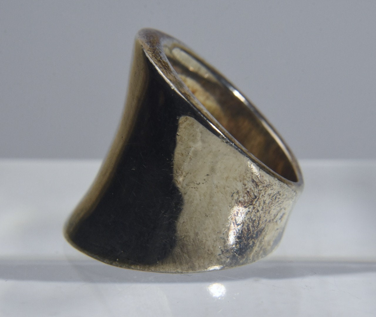 Feiner .999 Silber Saddleback Ring - Größe 57 von HomeAgainVintageCo