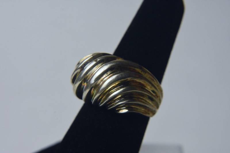 Schwerer Sterling Silber Modern Design Ridged Ring - Größe 6, 75 von HomeAgainVintageCo