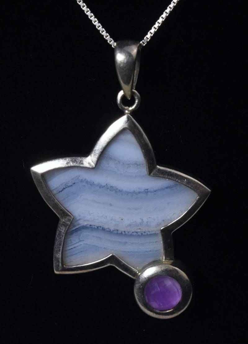 sterling Silber Blauer Spitze Achat Und Amethyst-stern-Anhänger Auf Halskette von HomeAgainVintageCo