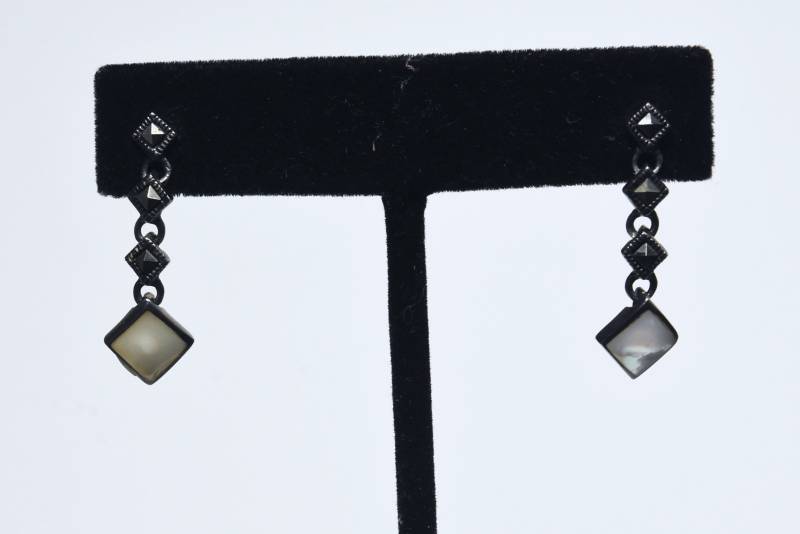 Vintage Sterling Silber Perlmutt Und Markasiten Ohrringe von HomeAgainVintageCo