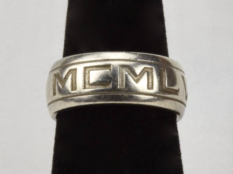 sterling Silber Ring Mit Der Prägung "x Vi Mcmlvii" von HomeAgainVintageCo