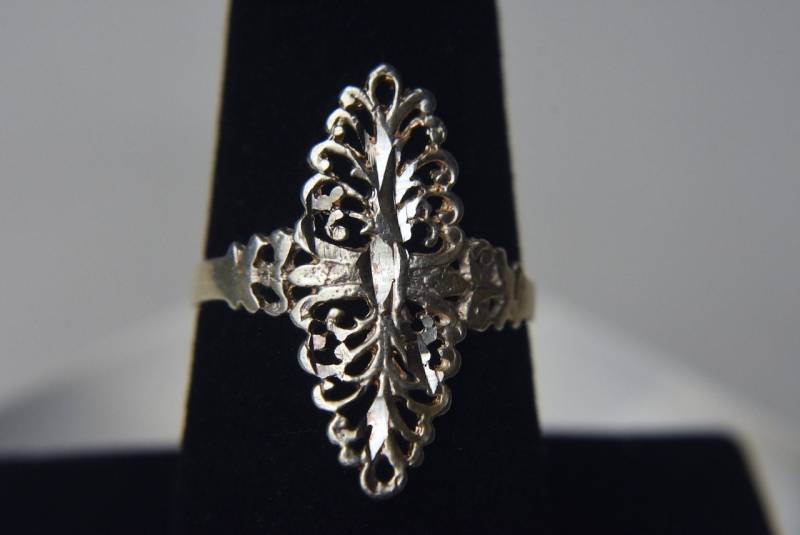 sterling Silber Verzierten Durchbohrten Design Ring - Größe 7 Und 8 von HomeAgainVintageCo