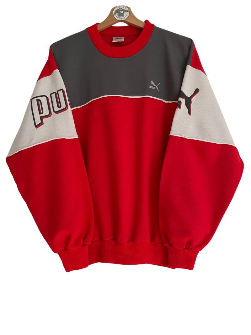 Puma Vintage Sweater Gr. M Sweatshirt Pullover Logo Gestickt 90Er 90S Spell Out Print Ärmel Rot Grau Weiß Machts Mit Qualität von HomeAloneVintageDE