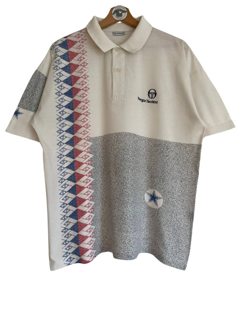 Sergio Tacchini Vintage Polo T-Shirt Gr. L | 52 Polohemd 90Er 90S Tennis Pete Sampras 1994 Baumwolle Made in Italy Muster Stern Sergio Tacchini Vintage Polo T-Shirt Gr. L | 52 Polohemd 90Er 90S Tennis Pete Sampras 1994 Baumwolle Made in Italy Muster Stern von HomeAloneVintageDE
