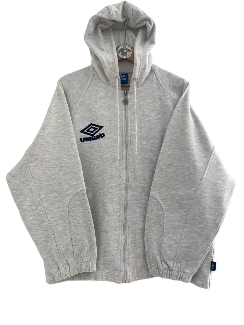 Umbro Vintage Basic Kapuzenjacke Gr. M Grau Full-Zip Hoodie Zipper Jacke Pullover 90Er 90S Logo Vorne Und Auf Der Kapuze Gestickt von HomeAloneVintageDE