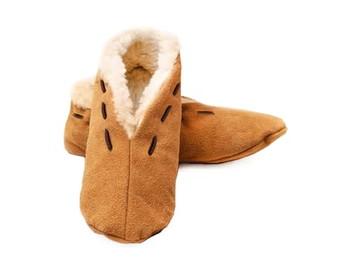 HomeOfSocks Leder Hausschuhe Herren und Damen | Obermaterial 100% Wildleder - Warme Mokassins Hüttenschuhe mit Fleece Innenfutter | Gr. 52 von HomeOfSocks