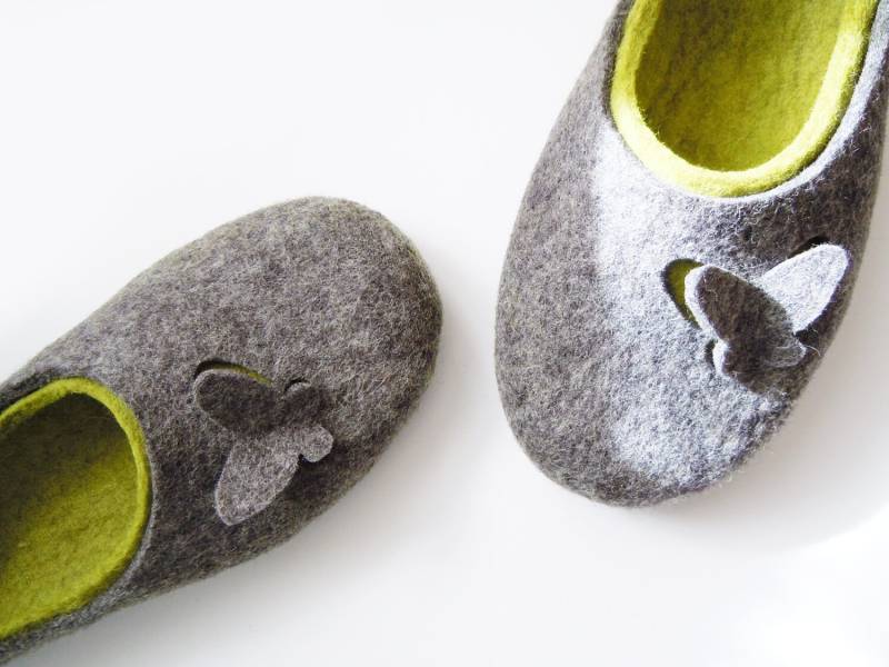 Gefilzte Frau Schmetterlinge Hausschuhe von HomeSoulShop
