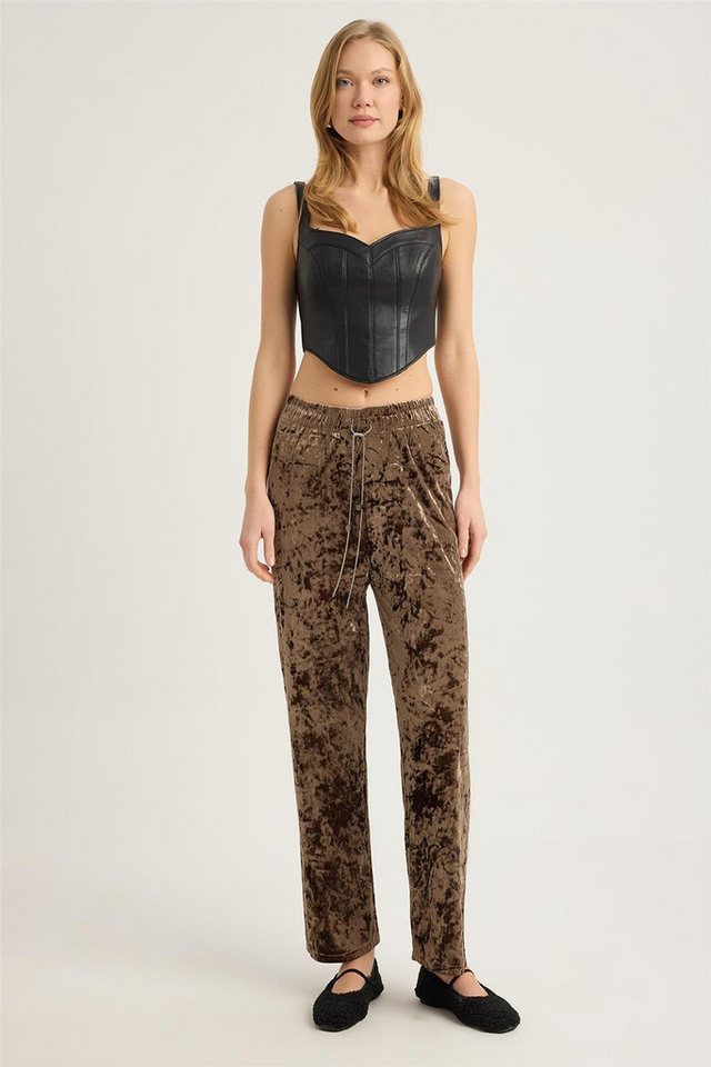 HomeStore Bequeme Jeans zerknitterte Samthose von HomeStore