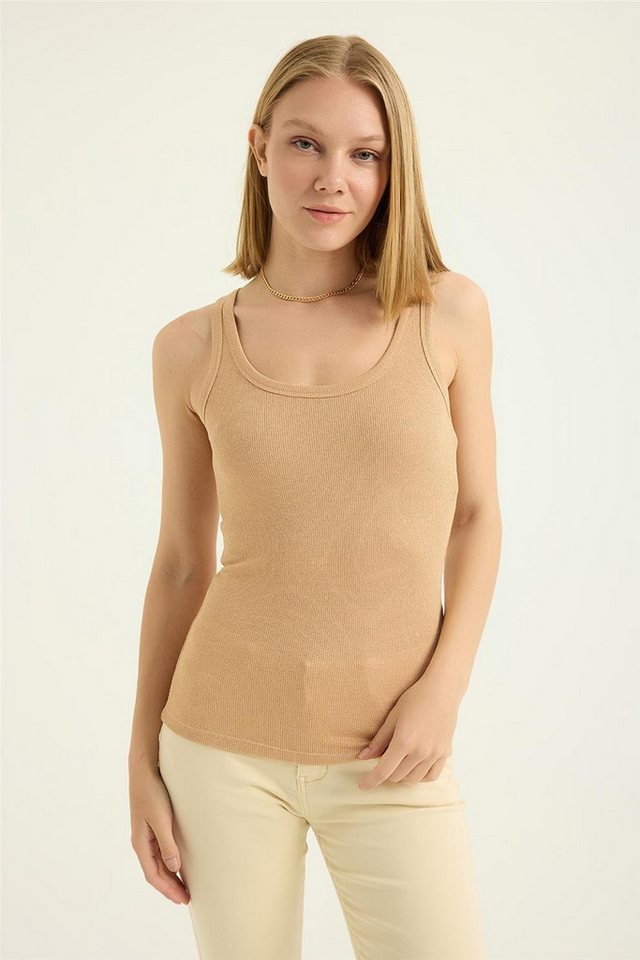 HomeStore Kurzarmbody Schimmerndes Tanktop mit breiten Trägern von HomeStore