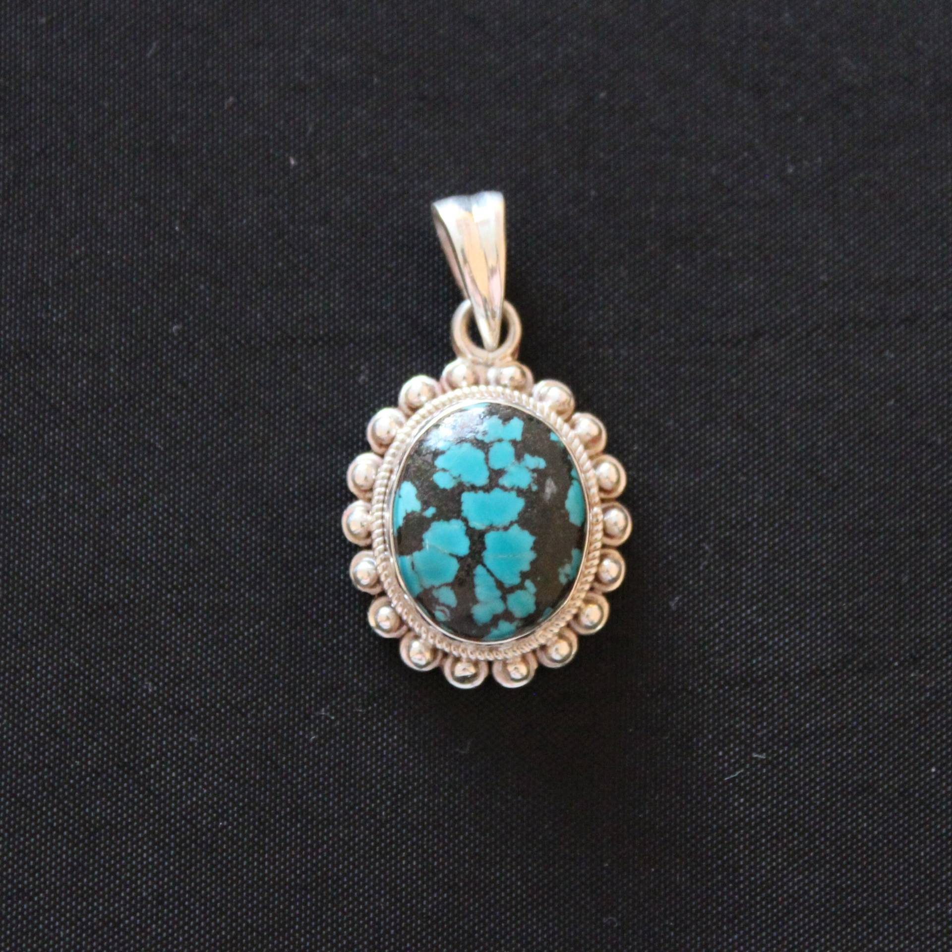 925 Sterling Silver Tibetan Turquoise Pendant 925 Sterling Silver Tibetan Turquoise Pendant von HomelyHimalaya