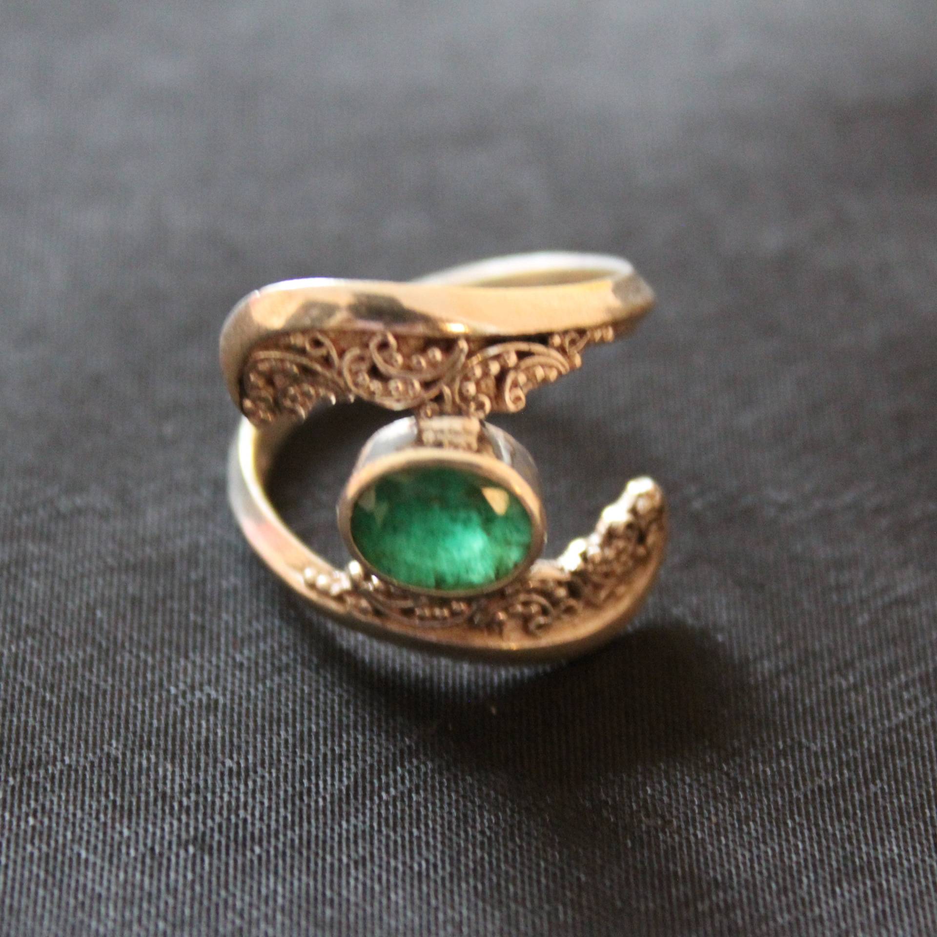 Unisex Emerald Ring Handmade 925 Sterling Silver Unisex Emerald Ring Handmade 925 Sterling Silver von HomelyHimalaya