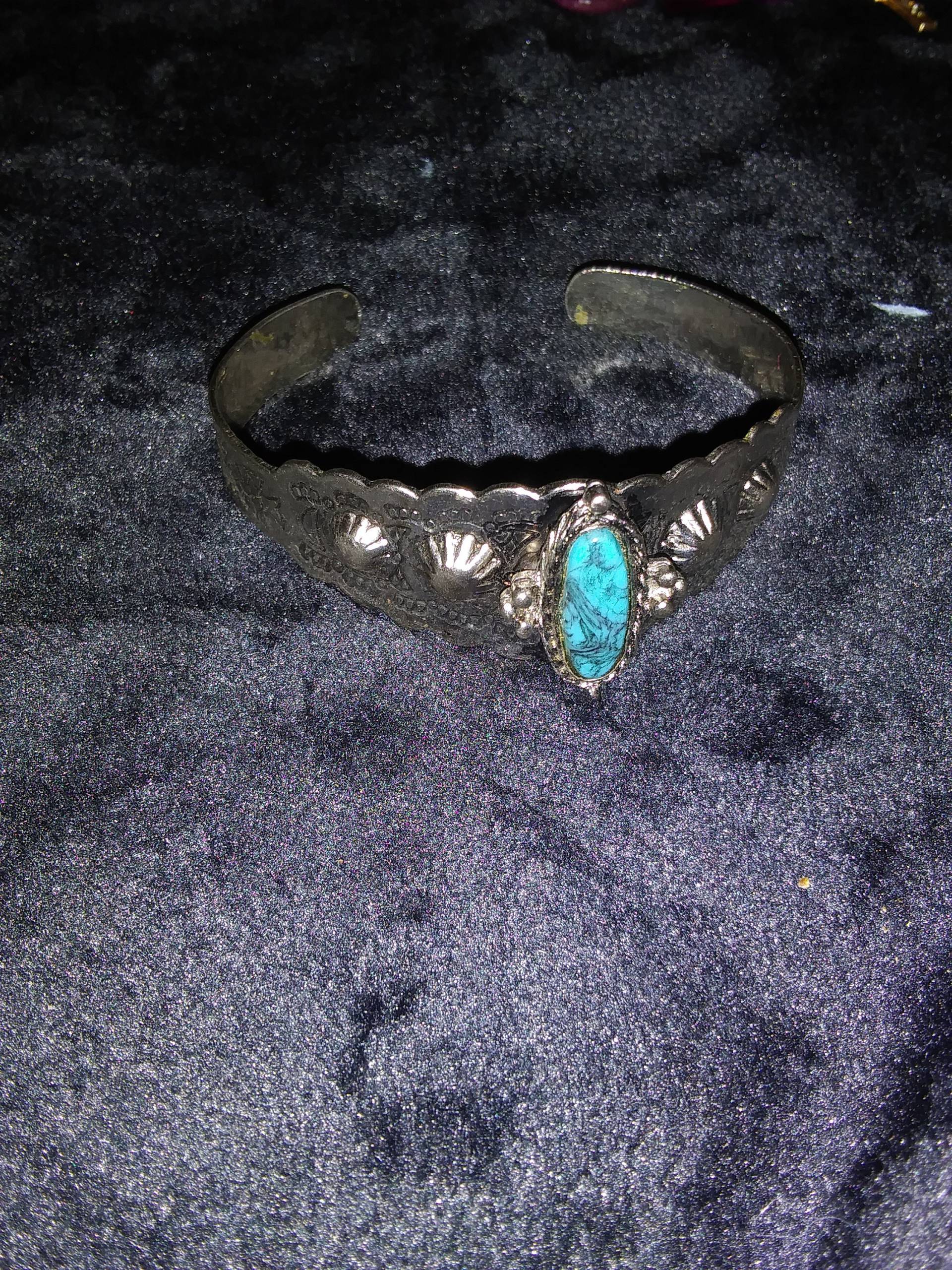 Vintage Kunsttürkis Armband von HomemadeStuffnCrafts