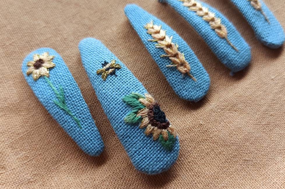 Bestickte Haarspangen Mit Weizen Und Sonnenblume Gelbe Blumen Haarspange Geschenk Für Baby Mädchen Cottagecore Accessoires von HomoEmbroiderus