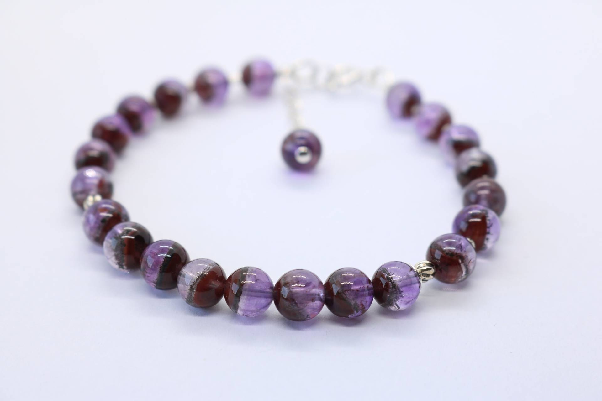 Exklusive Seltene Natürliche Auralit-23, Armband 7 Mm Perlen, Burgund Rot Edelstein Armband, Lila, Geschenk, Stapeln, Layering Exklusive Seltene Natürliche Auralit-23, Armband 7 Mm Perlen, Burgund Rot Edelstein Armband, Lila, Geschenk, Stapeln, Layering von HomoLudensBoutique