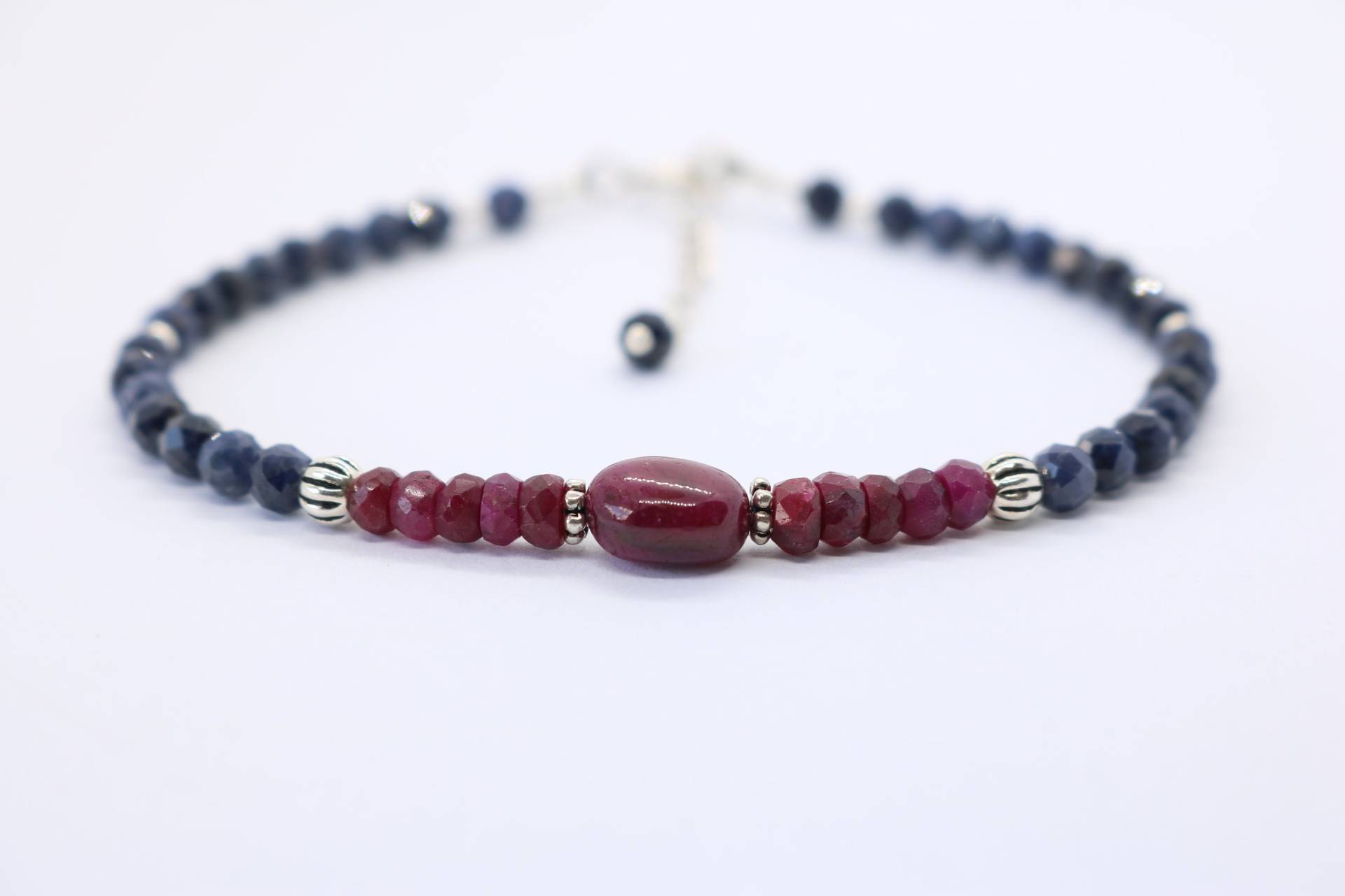 Saphir Und Rubin Armband, Stapelarmband, Layering Geschenk Für Sie, Geschenkidee Saphir Und Rubin Armband, Stapelarmband, Layering Geschenk Für Sie, Geschenkidee von HomoLudensBoutique