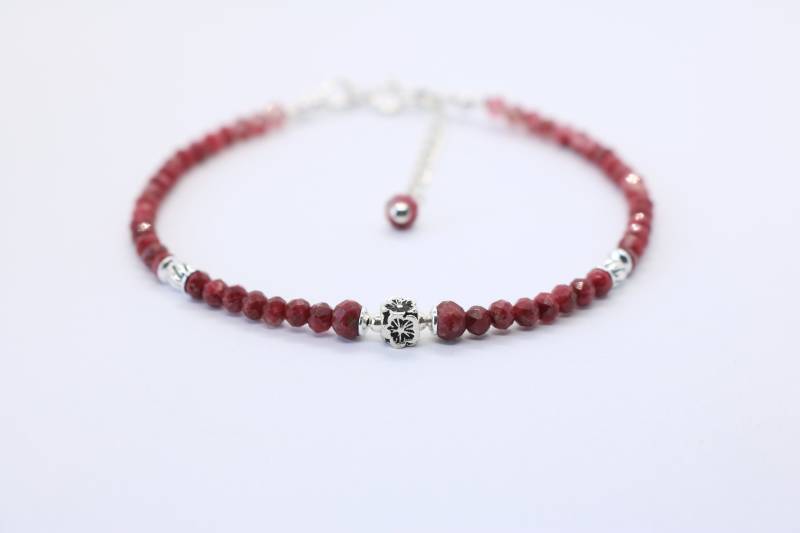 Thulit Aus Norwegen Armband, Zartes Abgestufte Farbe Zoisit, Silber 925, Stapeln, Layering, Geschenk Thulit Aus Norwegen Armband, Zartes Abgestufte Farbe Zoisit, Silber 925, Stapeln, Layering, Geschenk von HomoLudensBoutique