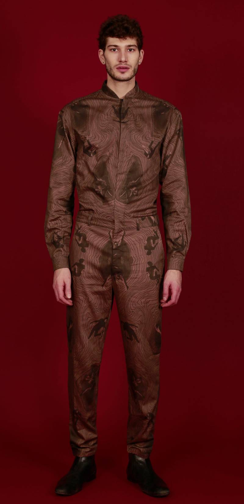 Maßgeschneidert Nach Ihren Wünschen, Herren Schwarzer Minimal Jumpsuit Maßgeschneidert Nach Ihren Wünschen, Herren Schwarzer Minimal Jumpsuit von HomsArthaus