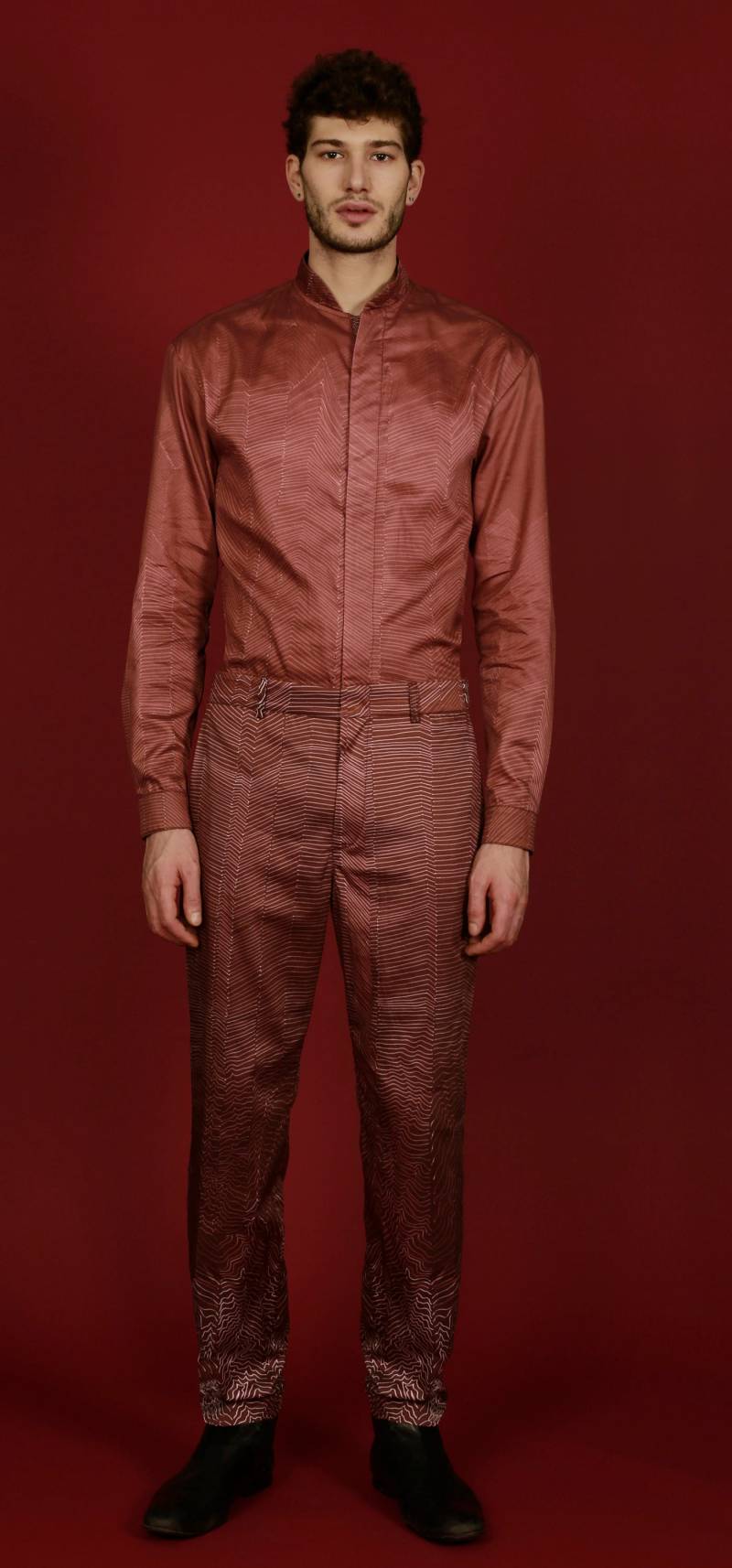 Maßgeschneidert Nach Ihren Wünschen, Herren Schwarzer Minimal Jumpsuit von HomsArthaus