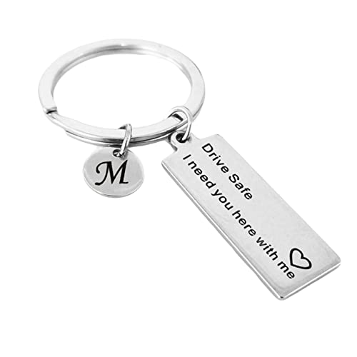 Homxi Schlüsselanhänger Herren Damen Edelstahl,Militärplatte Gravur Drive Safe I Need You here with me Con Buchstabe M Schlüsselanhänger Silber von Homxi