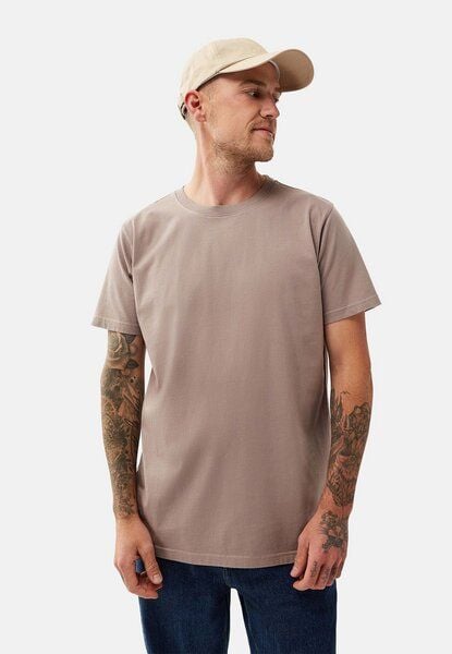 Honesty Rules Basic T-Shirt von Honesty Rules