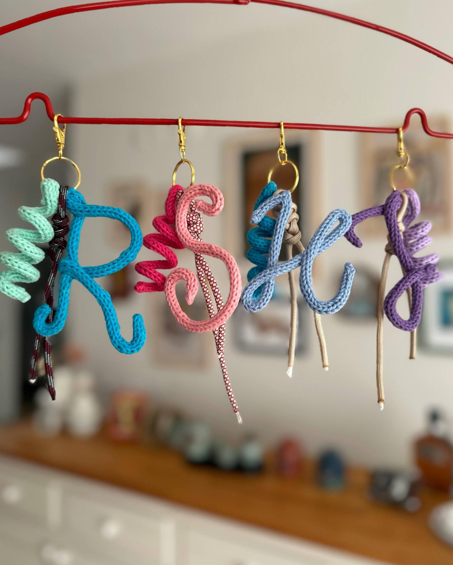 Handgemachte Niedliche Häkeln Anfang Taschenanhänger, Einzigartige Tasche Schlüsselbund, Seil Zubehör, Custom Design Mehrere Halter Geldbörse Charme von HoneyArtandNature