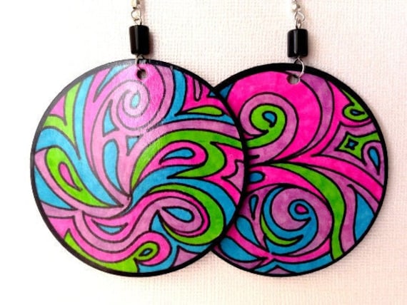 Sharpie Art - Große, Handgezeichnete, Handgefertigte Upcycled Drop Bright Multicolor Kontrast Ohrringe Sharpie Art - Große, Handgezeichnete, Handgefertigte Upcycled Drop Bright Multicolor Kontrast Ohrringe von HoneyBDesigns99