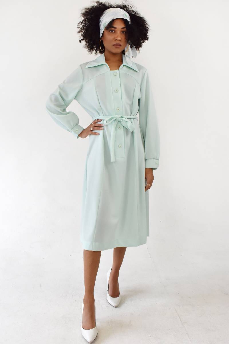 Vintage Midi Shirt Wrap Dress Button Down Collared Long Sleeve Pastell Blau Türkis Taille Krawatte Gürtel Womens Größe Kleine Medium Frühling Sommer von HoneyBottleVintage