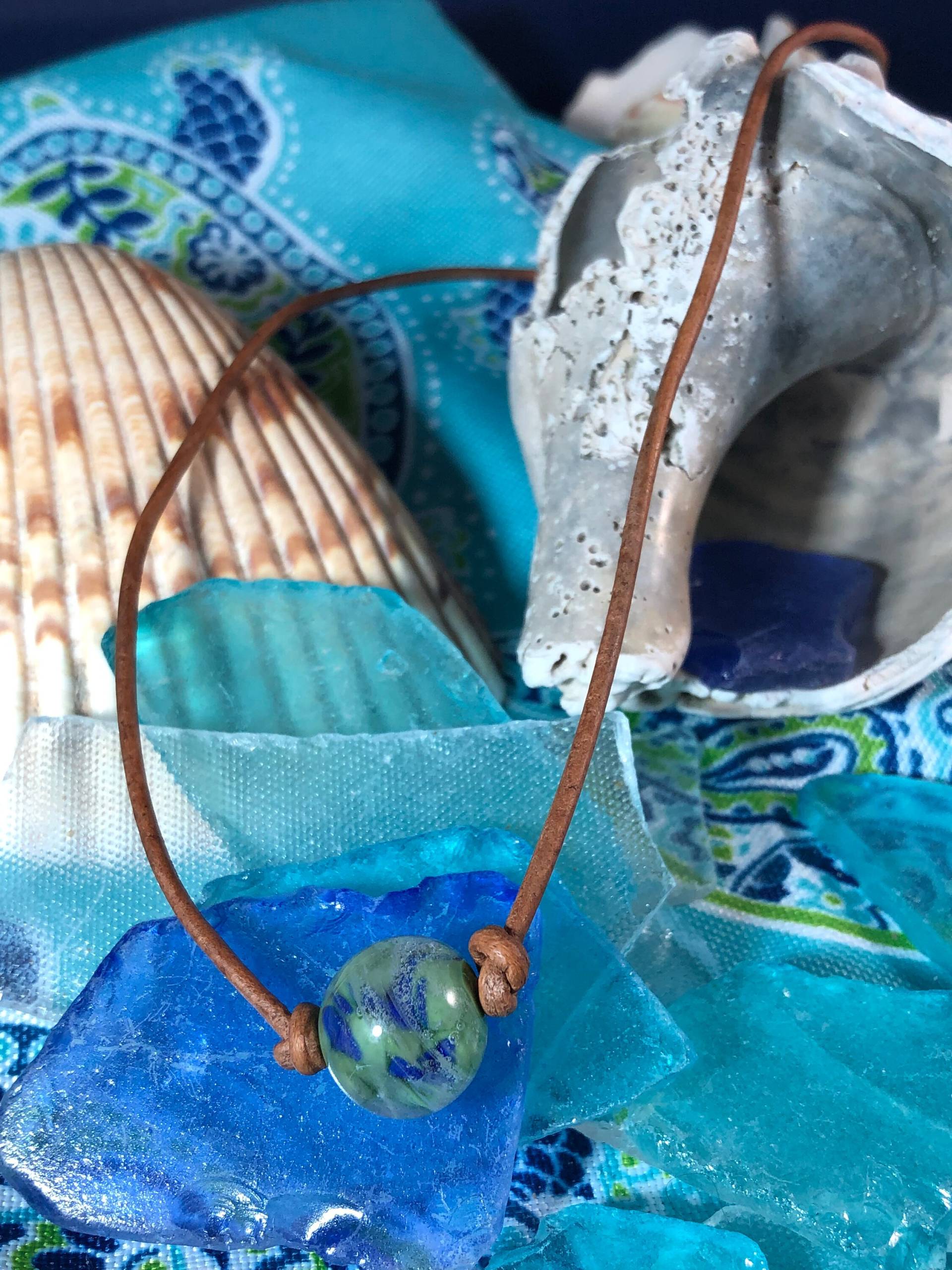 Lampwork Perle Halsband Leder Lampwork Perle Halsband Leder von HoneyGlassFarm