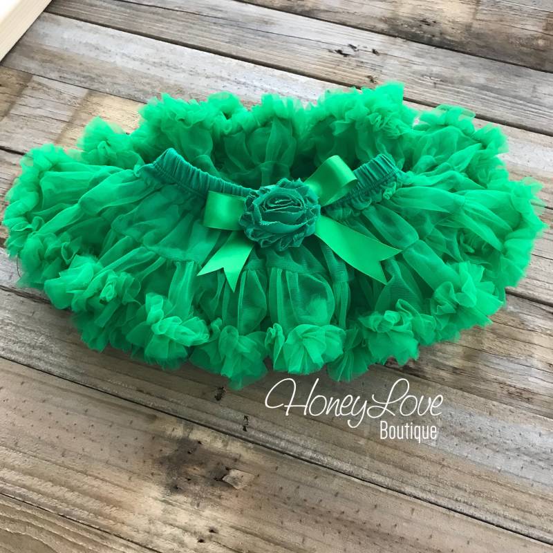 Kelly Green Pettiskirt Weihnachten St.-Patricks-Tag Verschönert Tutu, Dunkle Grüne Blume Petti Rock, Säugling Neugeborenes Kleinkind Kleine Mädchen von HoneyLoveBoutique