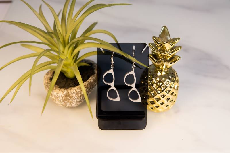 Brillen-Ohrringe Acryl Schmuck Weiß, Party, Geschenk von HoneyMoodShop