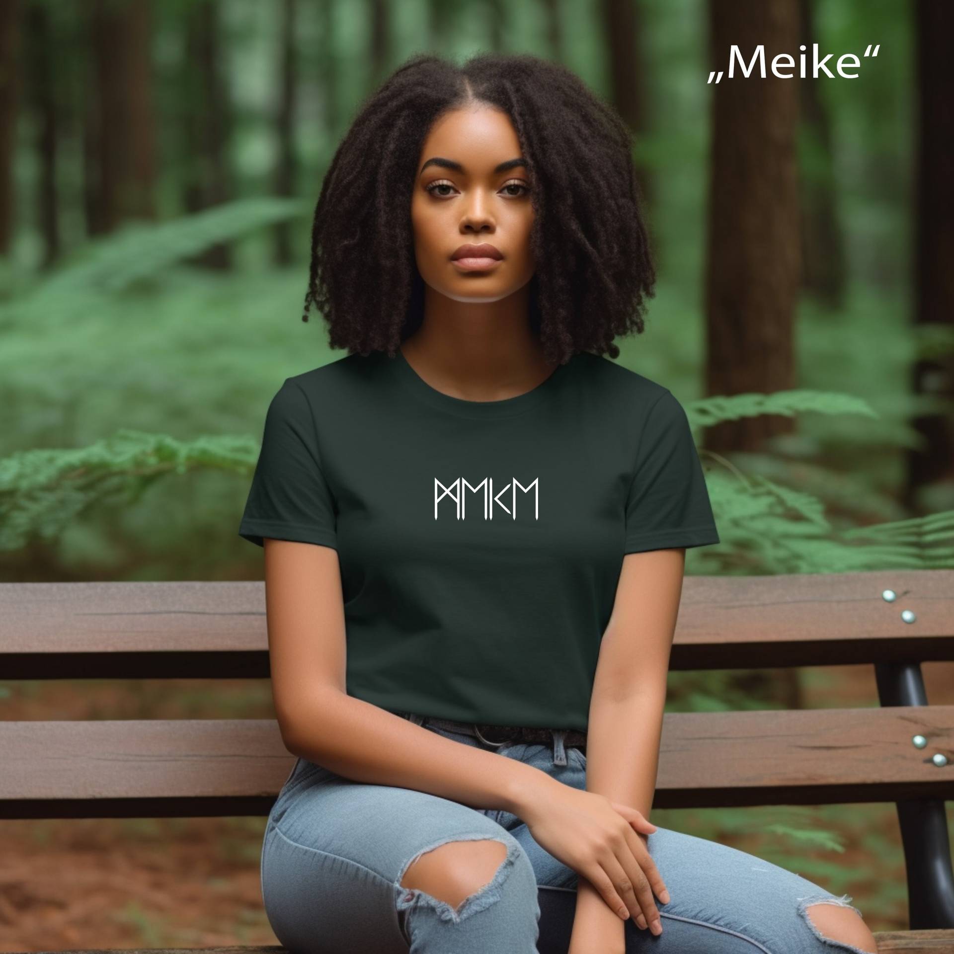 Name in Runen Wikinger T-Shirt, Futhark Runes Unisex Kleidung, Kleidung Mythologie Geschenke Bottlegreen von HoneyMoodShop