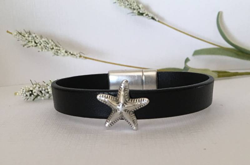 Armband-Silber Seestern Niete-Schwarz Flach Leder-Größe 7-strand Liebhaber-Meeres Schmuck-Boho Chic-Boho Schmuck-Seestern Liebhaber-Ozean von HoneysuckleJewelscom