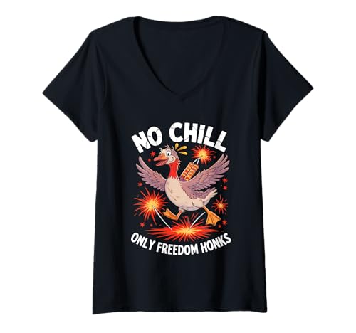 Damen Funny Patriotic Goose 4th of July USA Flag T-Shirt mit V-Ausschnitt Damen Funny Patriotic Goose 4th of July USA Flag T-Shirt mit V-Ausschnitt von Honk Parade Patriotic Goose 4th July Tees