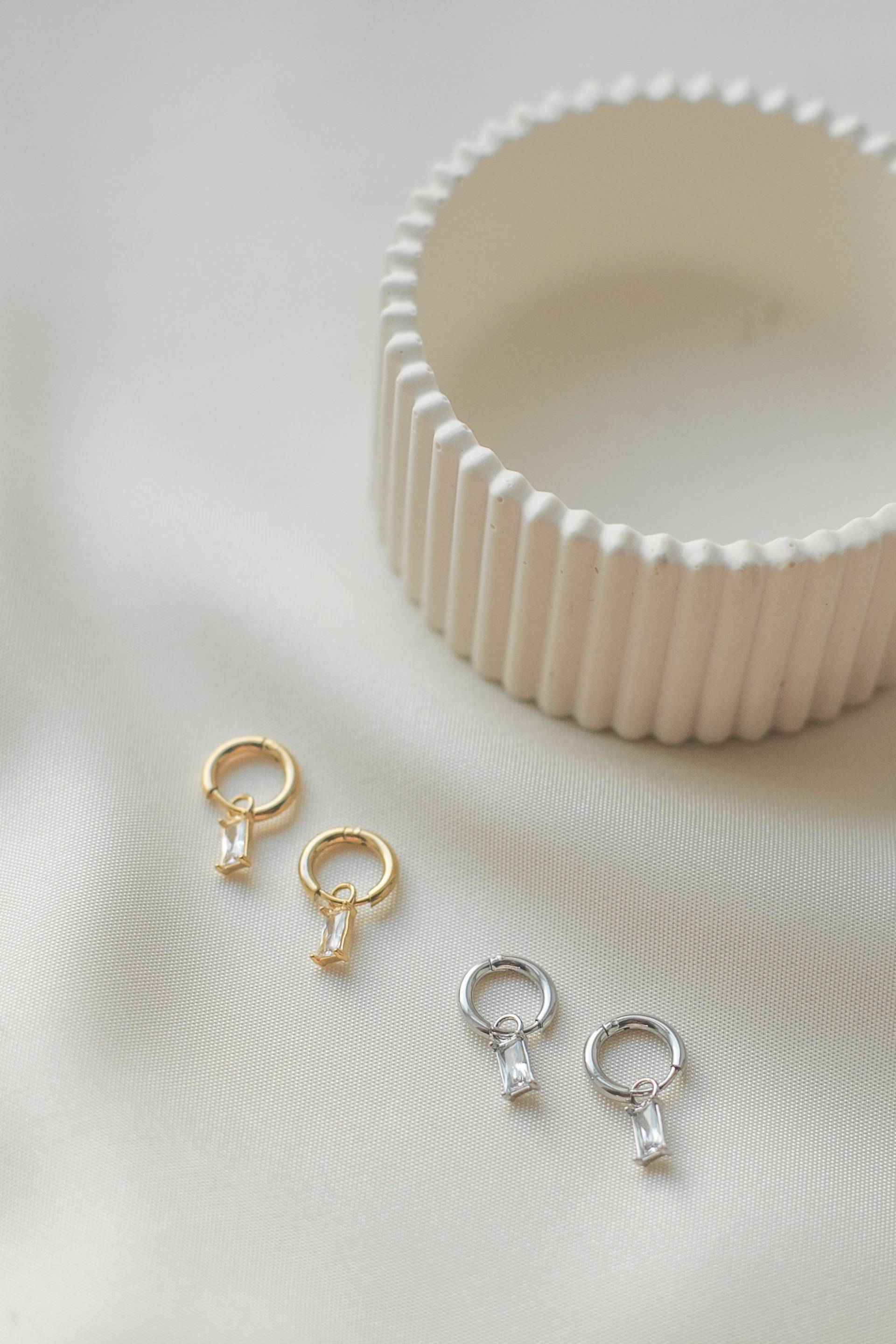 Audrey | Durable Gold-Plated Stainless Steel Hoop Earrings With Zirconia Stone Gold Audrey | Durable Gold-Plated Stainless Steel Hoop Earrings With Zirconia Stone Gold von HonorJewelry