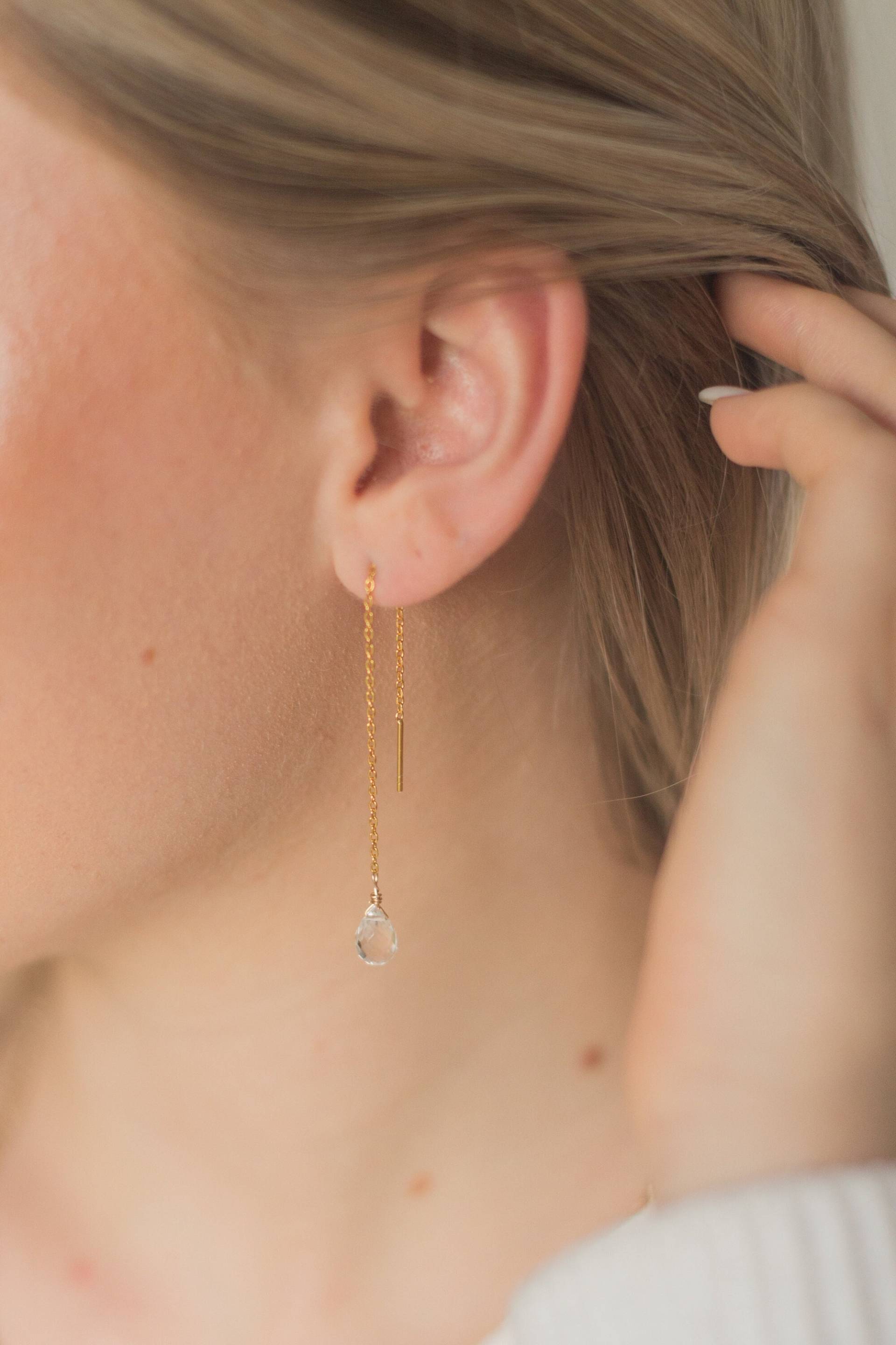 Felicity | Einfädler Aus Vergoldetem Silber Mit Tropfenförmigen Kristall-Anhängern Fädelohrringe Durchziehohrringe Brautohrringe von HonorJewelry