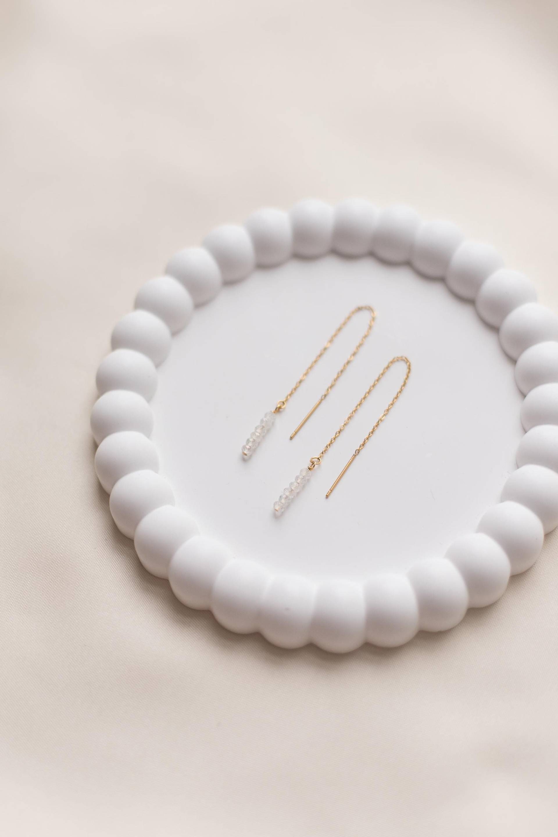 Florence | Fädelohrringe Gold Mit Perlen-Anhänger Durchziehohrringe Einfädler Threader von HonorJewelry
