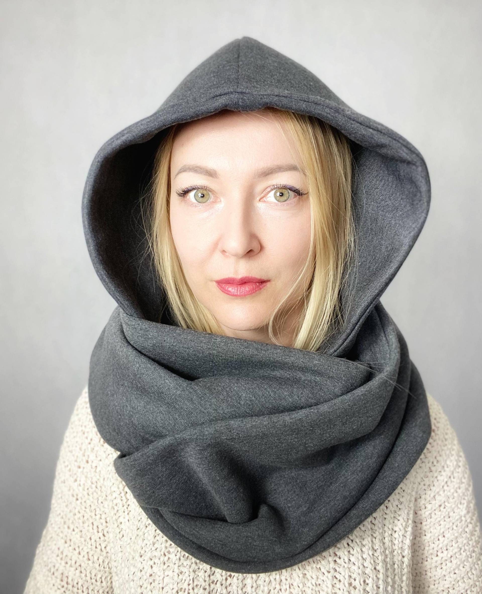Kapuze Mit Einem Schlauchschal, 2 in 1, Grey Hood Für Sie Kapuze Mit Einem Schlauchschal, 2 in 1, Grey Hood Für Sie von HoodedFashion