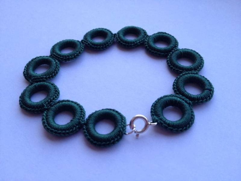 Gehäkelte Armbänder Entsprechend Jedem Outfit, Tolle Geschenkideen Für Brautjungfern von HookCrochet