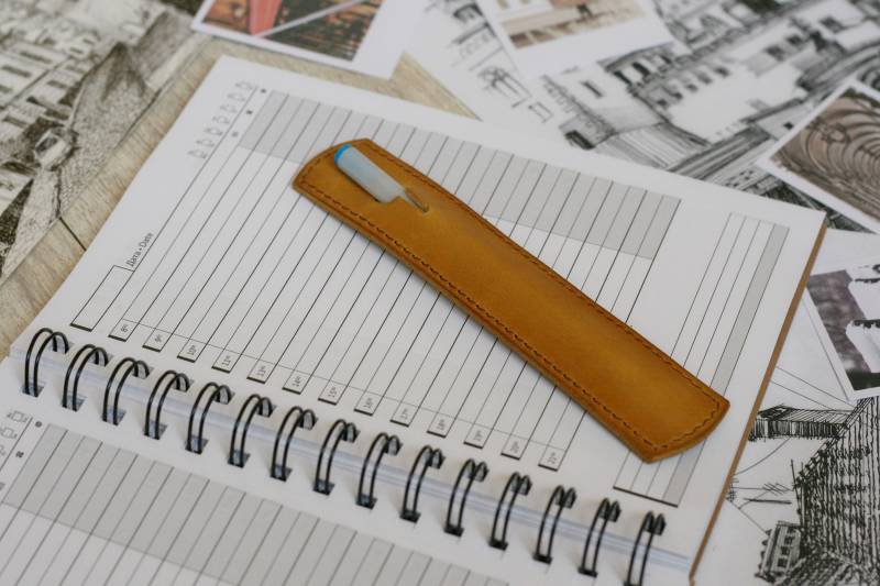 Stiftehalter Aus Leder Handgemachtes Minimalist Stiftetui von HookahLeather